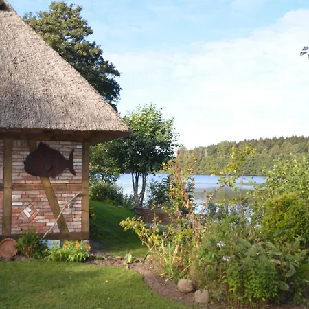 Reetdachkate Auf Gestuet Schierensee *